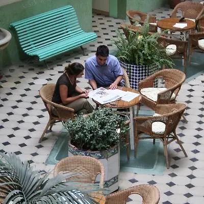 Hotel Peninsular Barcelona 0*,