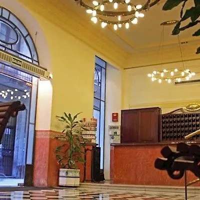 Hotel Peninsular Barcelona 0*,