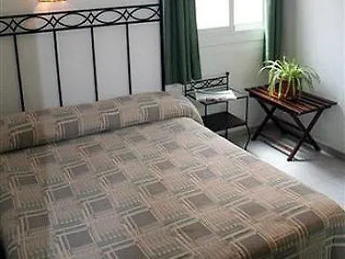 Hotel Peninsular Barcelona 0*,